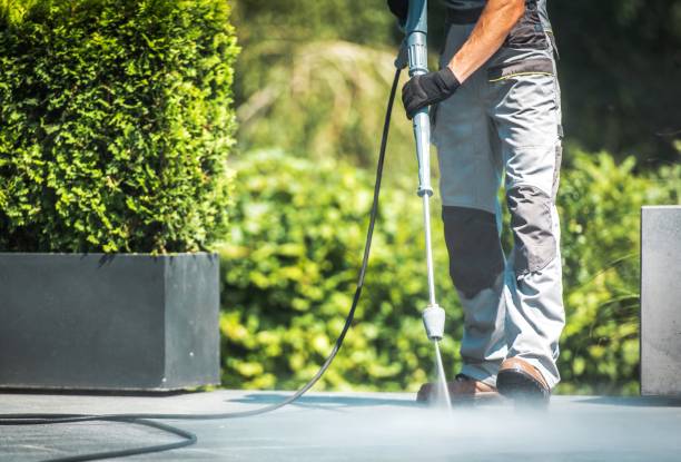 Best Pool Deck Cleaning  in Yreka, CA