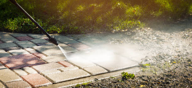 Best Driveway Pressure Washing  in Yreka, CA